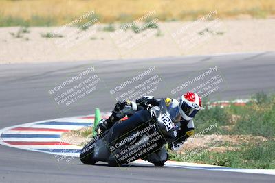 media/Apr-30-2023-CRA (Sun) [[020fcf5d43]]/Race 2-600 Expert Supersport/